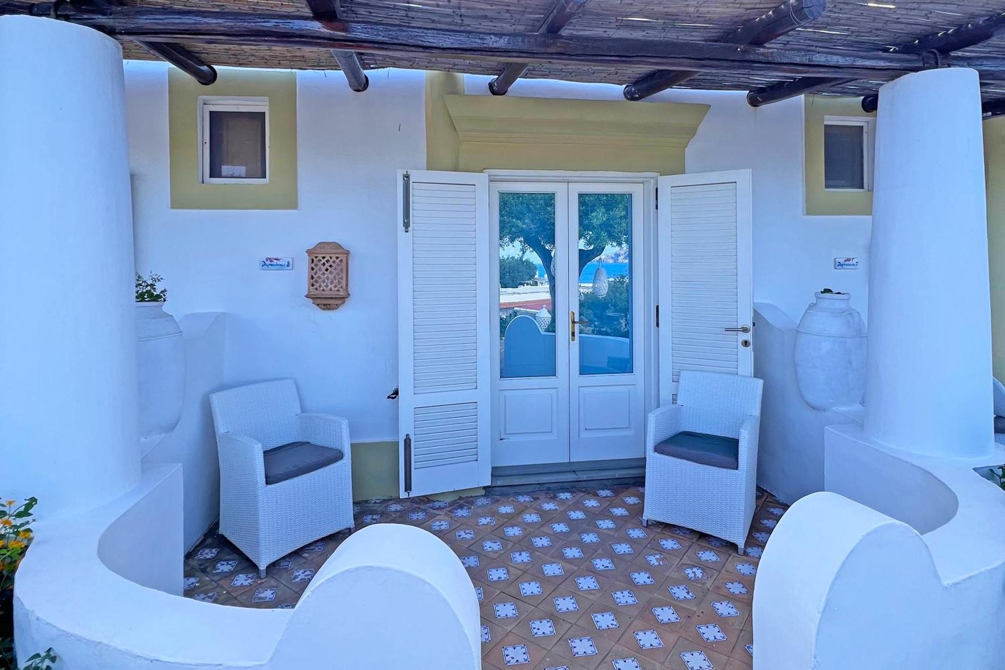 Dependance La Caletta Hotel Panarea Exterior photo